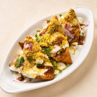 Chatpata Samosa Chaat