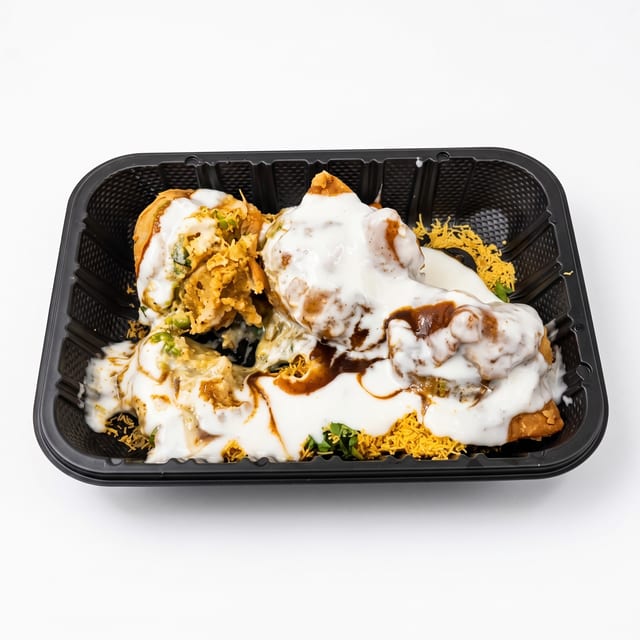 Chatpata Samosa Chaat.